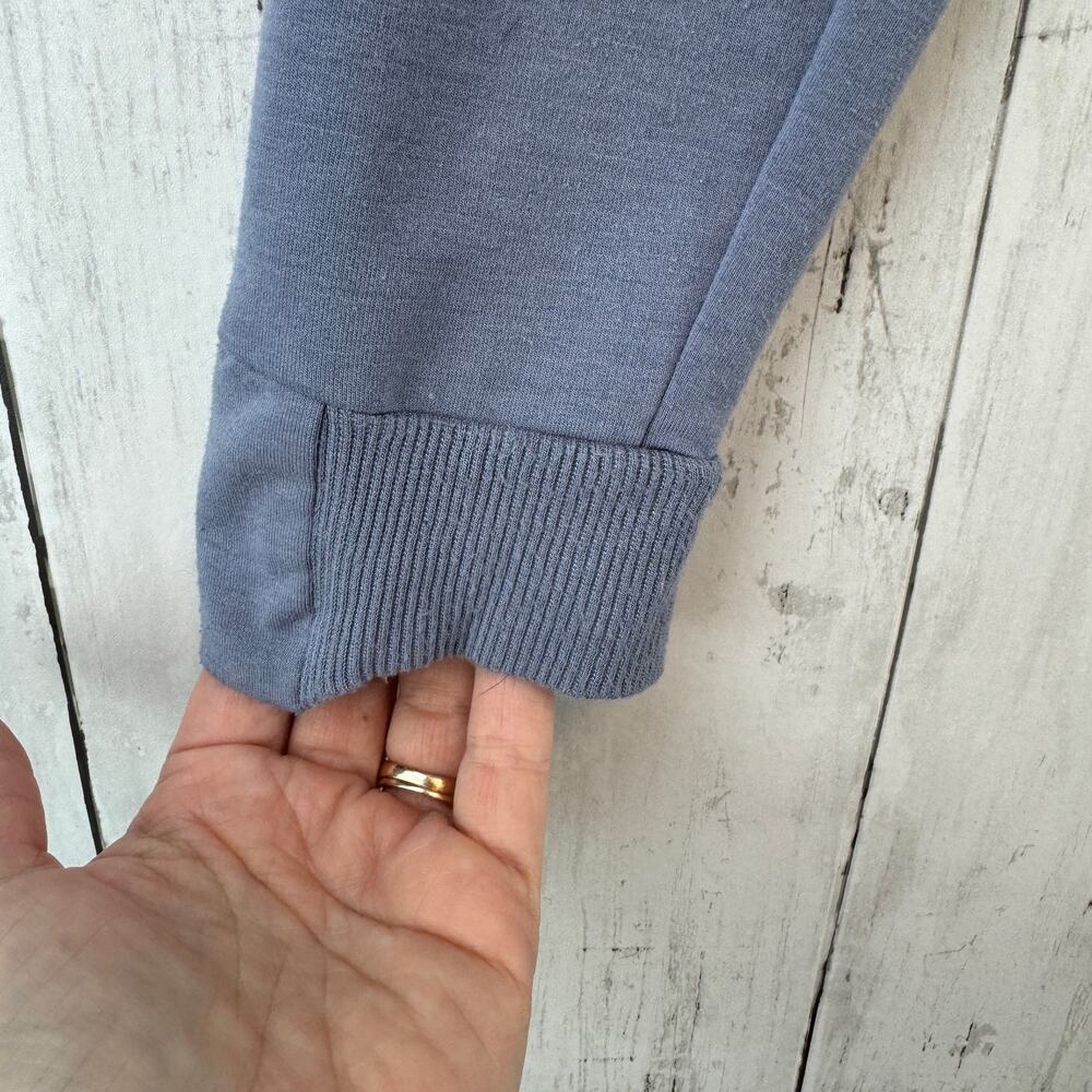 Gymshark Steel Blue Solace Cropped Long Sleeve Tumbhole Sweater Size Small - Picture 8 of 14